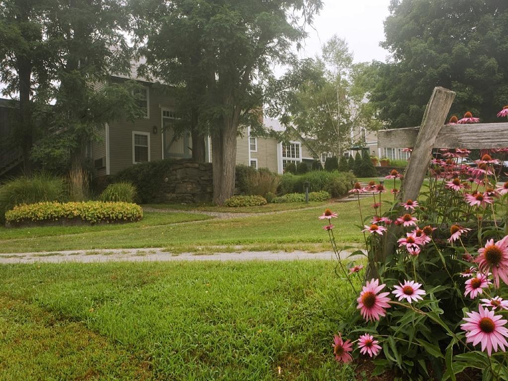 Chesterfield Inn Exterior photo